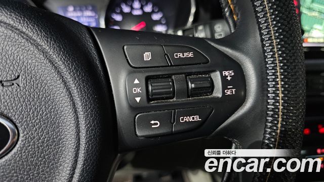 Kia Canival 2016 — photo 24