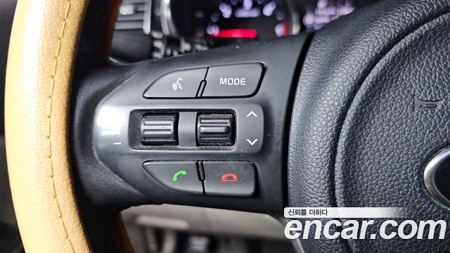 Kia Canival 2016 — photo 30