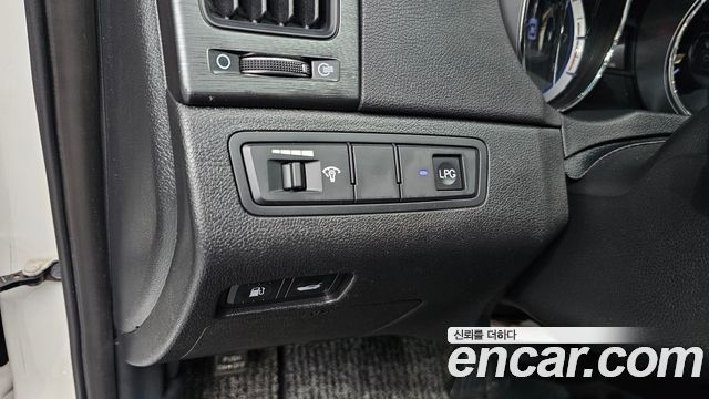 Hyundai Sonata 2013 — photo 25