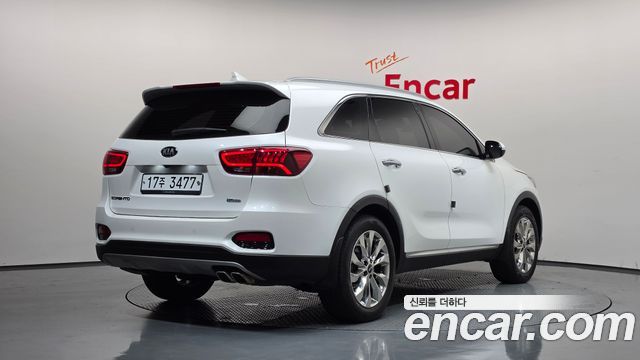 Kia Sorento 2019 — photo 2