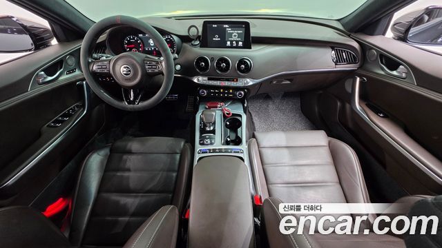 Kia Stinger 2019 — photo 10