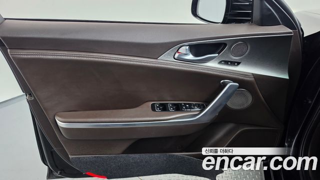 Kia Stinger 2019 — photo 14