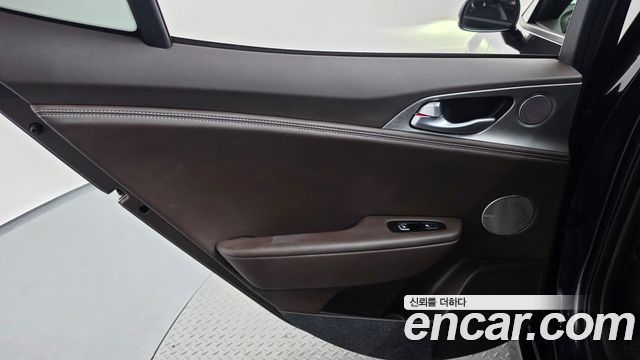 Kia Stinger 2019 — photo 15