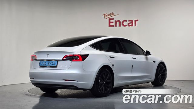 Tesla Model 3 2021 — photo 2