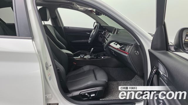 BMW 1-Series 2017 — photo 10