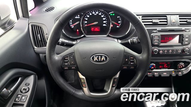 Kia pride 2013 — photo 22