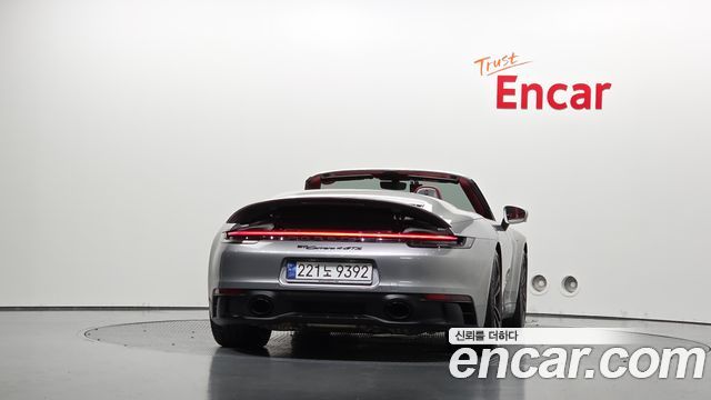 Porsche 911 2024 — photo 4