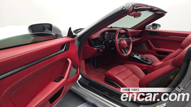 Porsche 911 2024 — photo 10