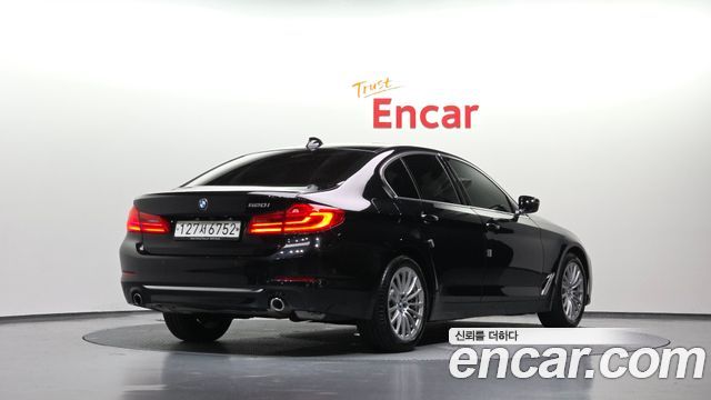 BMW 5-Series 2020 — photo 2
