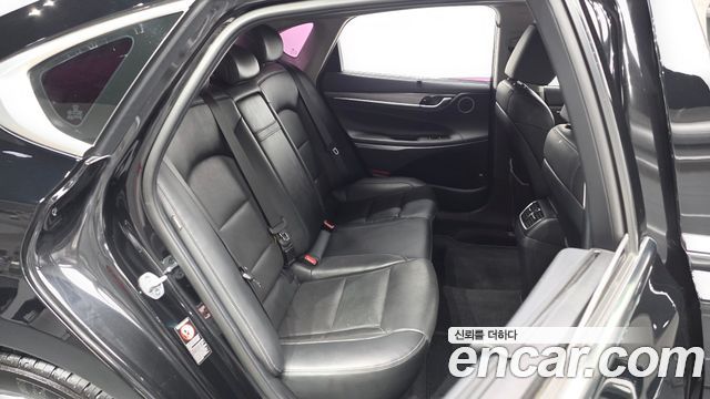 Hyundai Grandeur 2018 — photo 17
