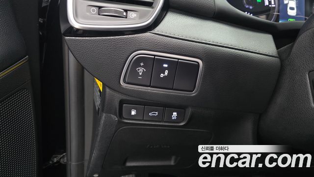 Hyundai Grandeur 2018 — photo 22