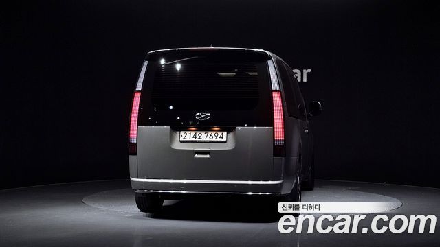 Hyundai Staria 2023 — photo 4