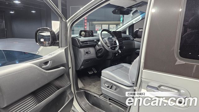 Hyundai Staria 2023 — photo 10