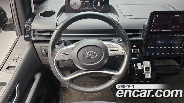 Hyundai Staria 2023 — photo 13