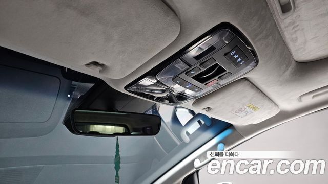 Hyundai Staria 2023 — photo 18