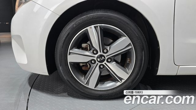 Kia K3 2016 — photo 5