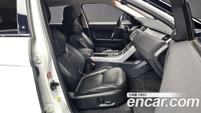 Land Rover Range Rover Evoque 2016 — photo 12