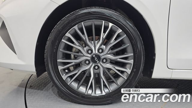 Kia K3 2022 — photo 5