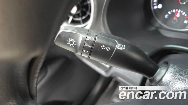 Kia K3 2022 — photo 23