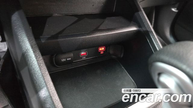 Kia K3 2022 — photo 25