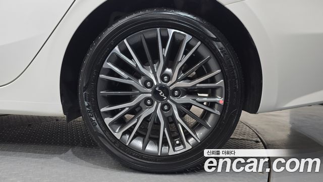 Kia K3 2022 — photo 7