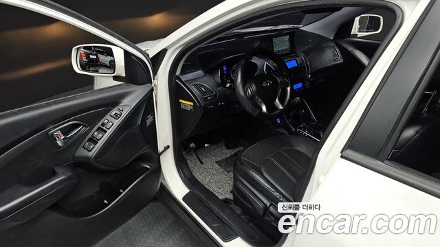 Hyundai Tucson 2012 — photo 17