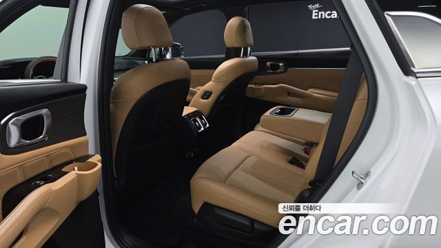 Kia Sorento 2023 — photo 11