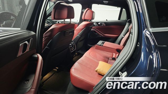 BMW X6 2021 — photo 23