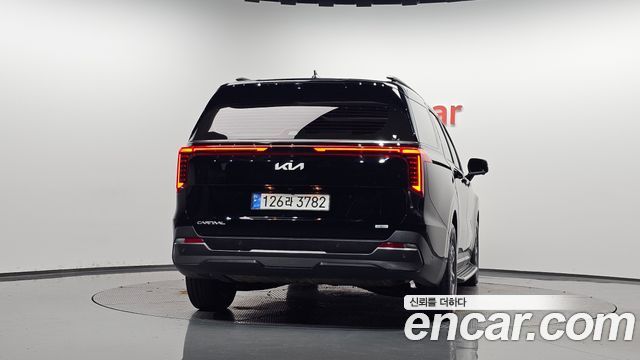 Kia Canival 2025 — photo 4