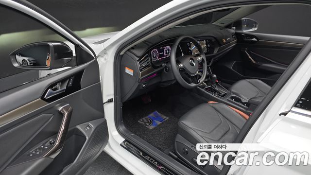 Volkswagen Jetta 2021 — photo 10