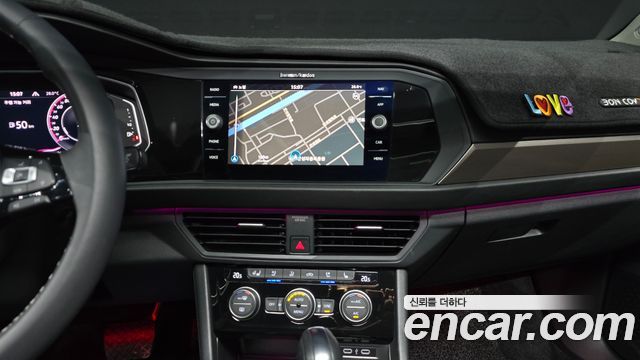 Volkswagen Jetta 2021 — photo 13