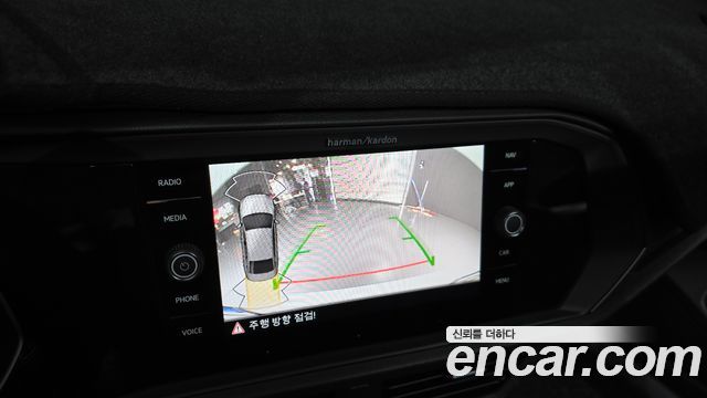 Volkswagen Jetta 2021 — photo 14
