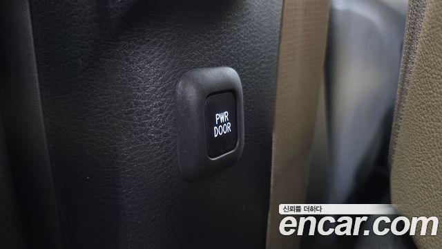 Toyota Sienna 2023 — photo 30