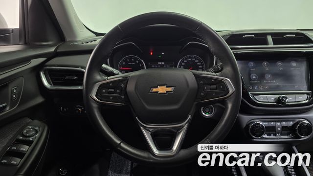 Chevrolet Korea Trailblazer 2021 — photo 12
