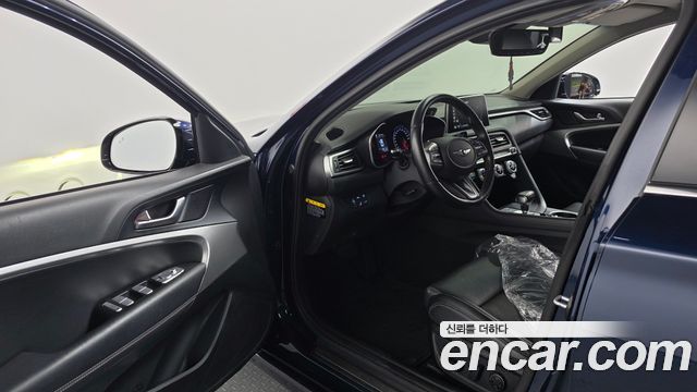 Genesis G70 2018 — photo 10