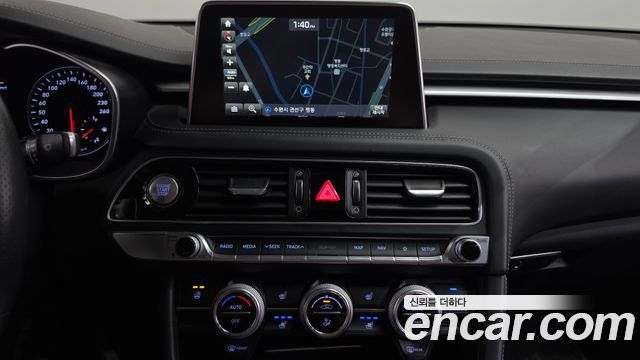 Genesis G70 2018 — photo 12