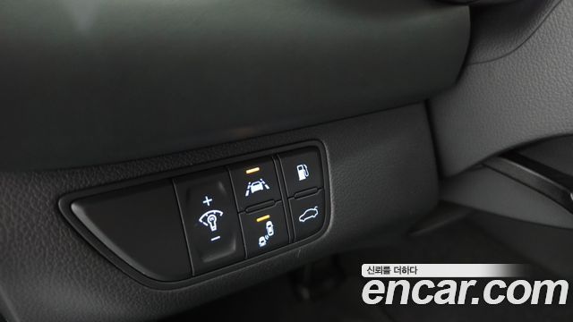Genesis G70 2018 — photo 18
