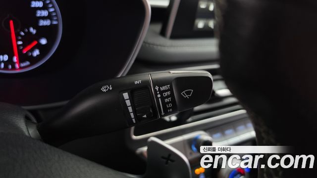 Genesis G70 2018 — photo 19