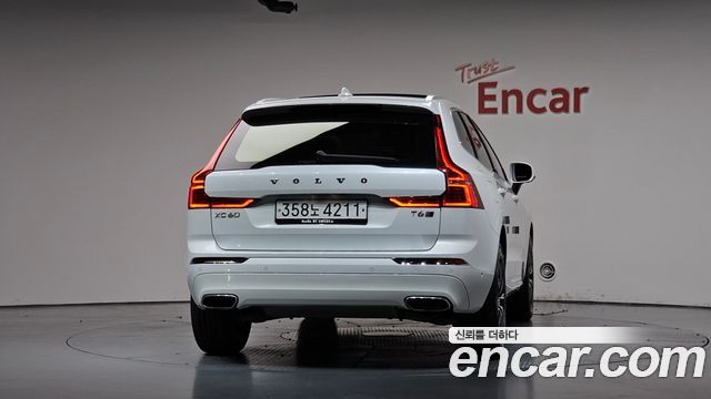 Volvo XC60 2020 — photo 4