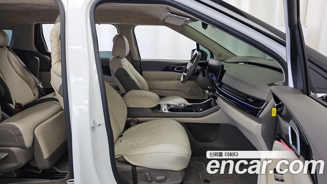 Kia Canival 2025 — photo 11