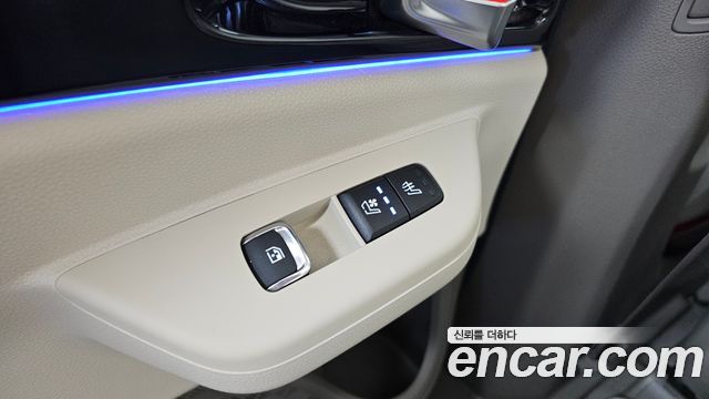 Kia Canival 2025 — photo 19
