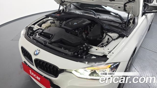 BMW 3-Series 2017 — photo 6