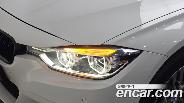 BMW 3-Series 2017 — photo 8