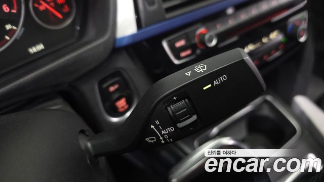 BMW 3-Series 2017 — photo 28