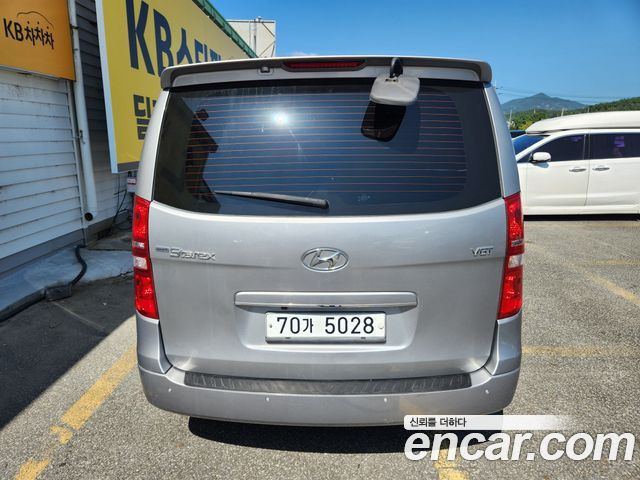 Hyundai Starex 2015 — photo 5