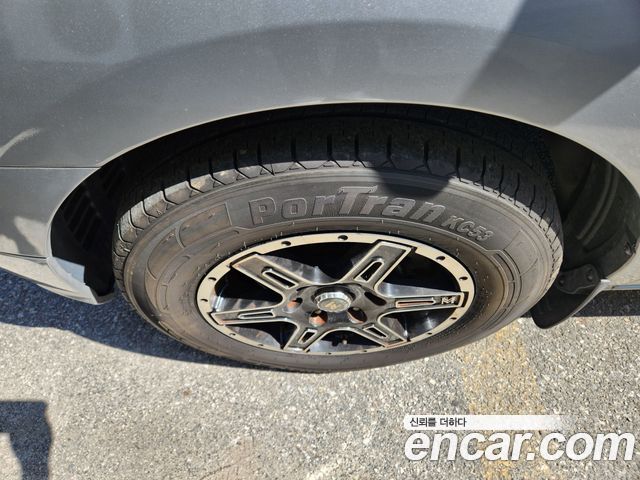Hyundai Starex 2015 — photo 16