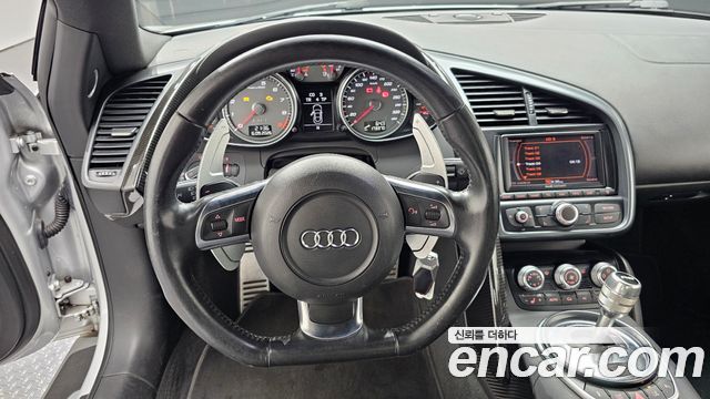 Audi R8 2009 — photo 12