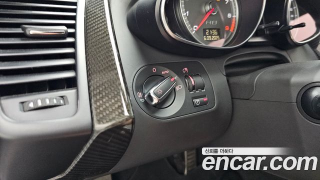 Audi R8 2009 — photo 16