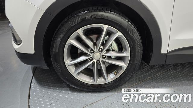 Hyundai Santafe 2017 — photo 5