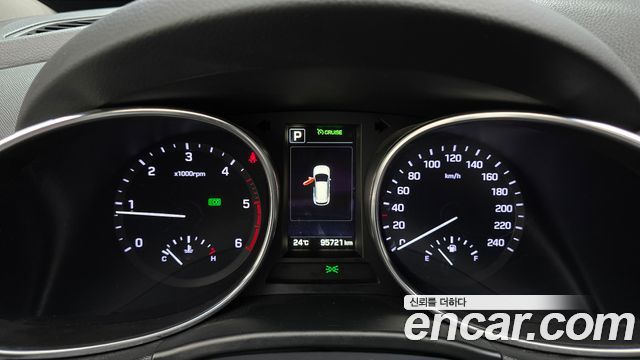 Hyundai Santafe 2017 — photo 11